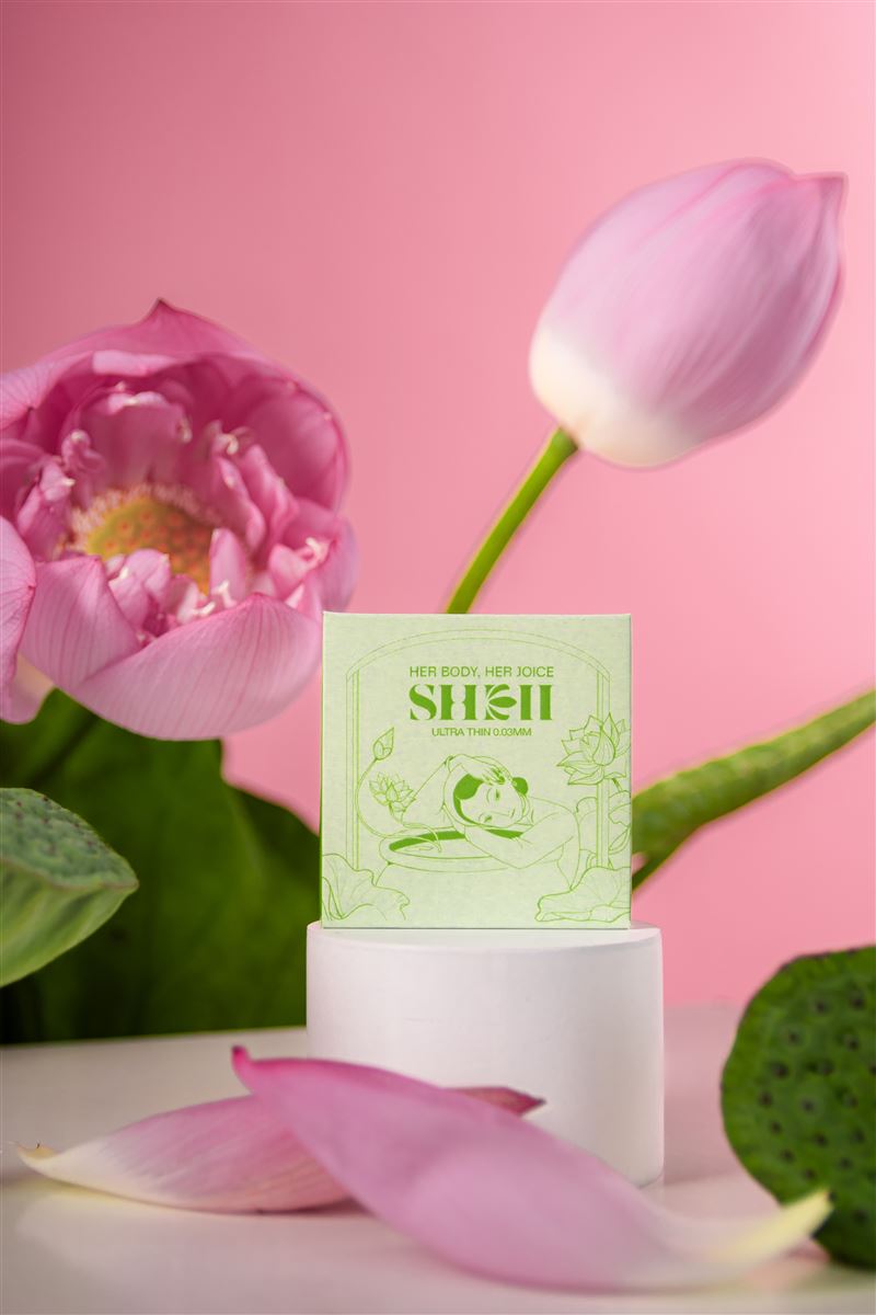 Sensual blooming moments